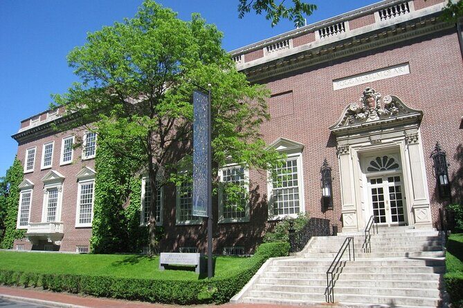 Astounding Scavenger Hunt: Boston The Story of America - Getting Started at 16 Beacon St and Timing Your 2 Hours
