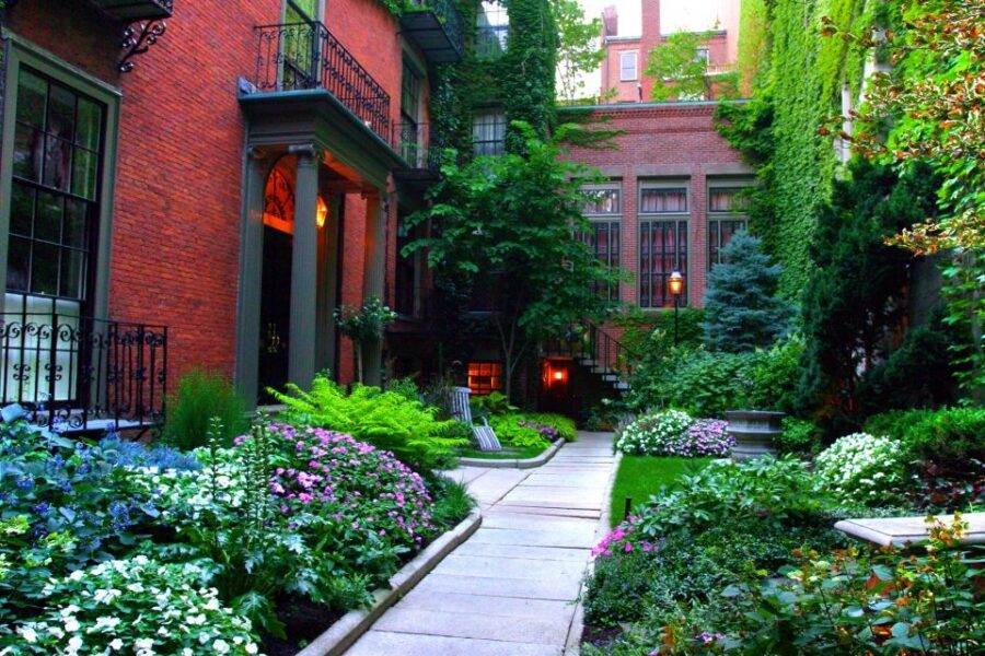 Best of Boston: Full-Day Private Tour - North End first: cannoli, coffee, and the immigrant story behind Boston
