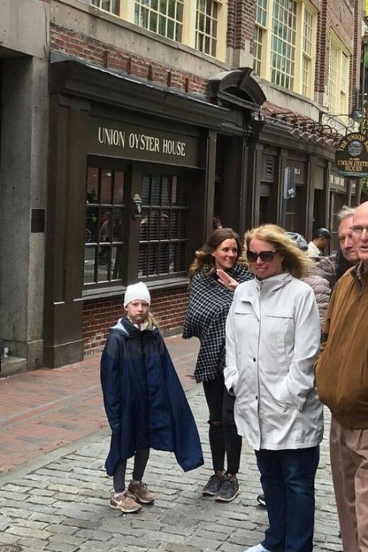 Boston: Freedom Trail, Bunker Hill, & USS Constitution Tour - Starting at the Massachusetts State House: where the story clicks