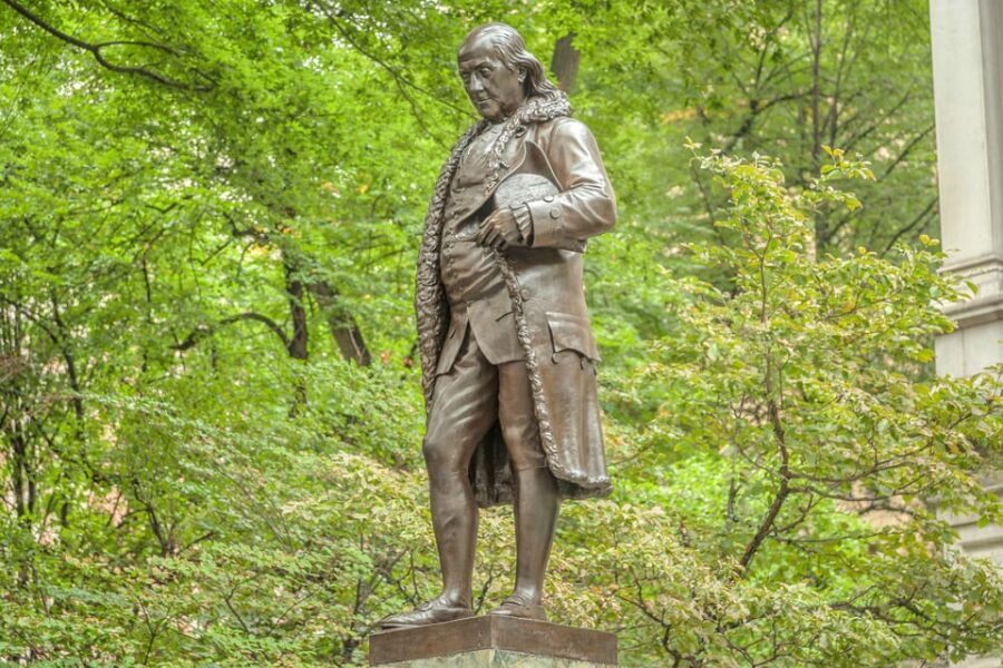Boston: Full Revolution Story Epic Small Group Walking Tour - Old Corner Book Store and Old South Meeting House: words that became action