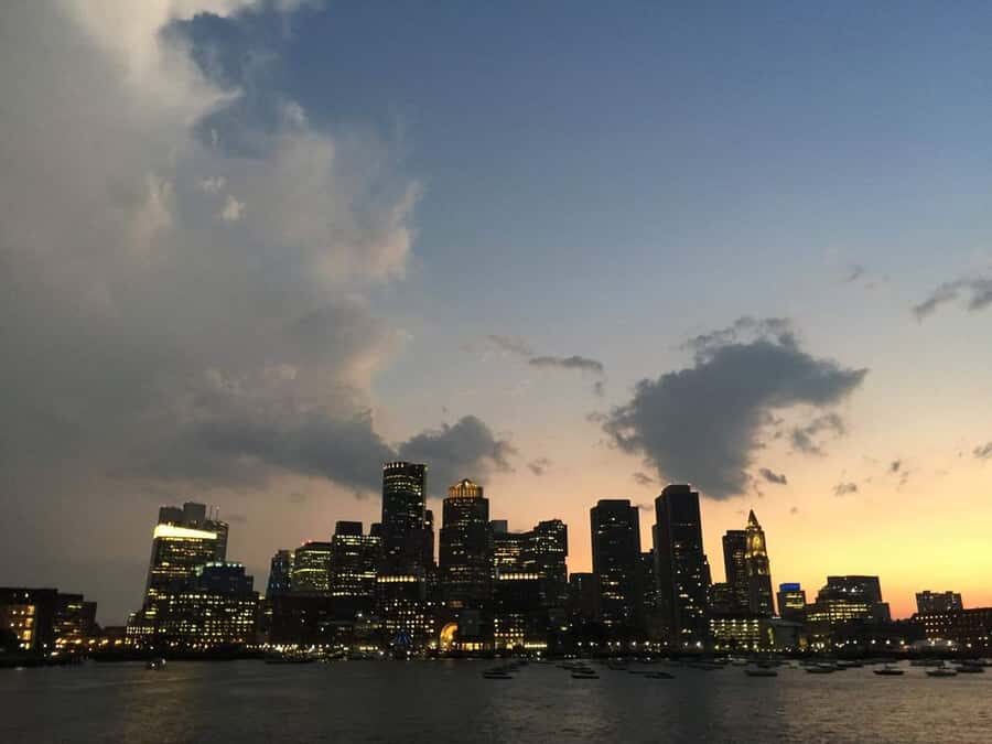 Boston Harbor: Full Moon Cruise with Champagne Option - What People Most Enjoy (and What Might Bug You)