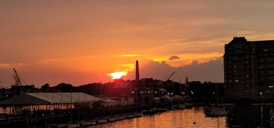Boston Harbor: Full Moon Cruise with Champagne Option - Best For, Not Best For: Who This Cruise Fits