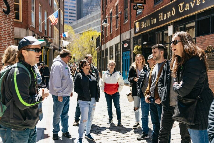 Boston: History Pub Crawl Tour Along the Freedom Trail - Meeting at 6 Faneuil Hall Square: The Sam Adams Statue Moment