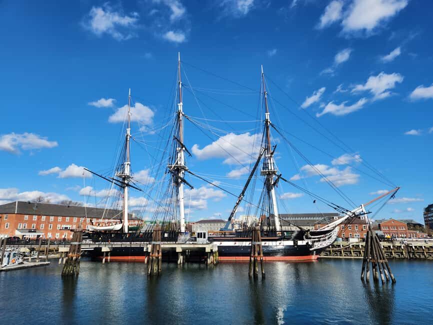 Boston: North End Walking Tour with Private Harbor Cruise - Old State House and Faneuil Hall: politics you can see, not just read