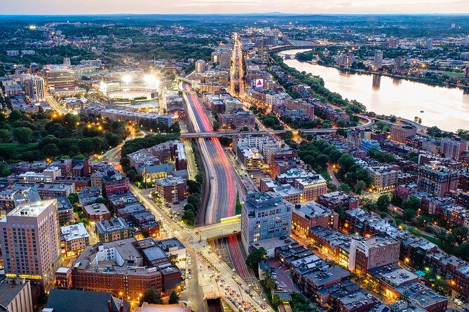 Boston Private City Tour 4 hours and Harvard University - Freedom Trail: a 4 km walk with built-in orientation