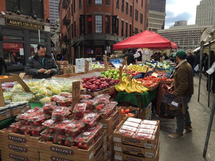 Boston: Seafood Tasting & Historical Walking Tour - Blackstone Block lobster payoff: full-size lobster roll in three ways