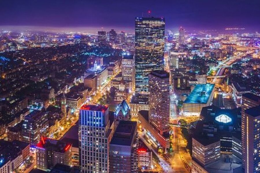 Boston: Small Group Night Tour with Boston Cream Pie - Who this tour is best for