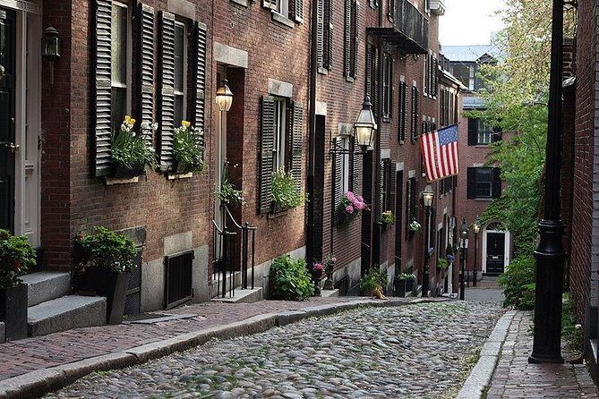Boston: Underground Railroad History Tour of Beacon Hill - Value for $35: a 2.5-hour story you can walk off