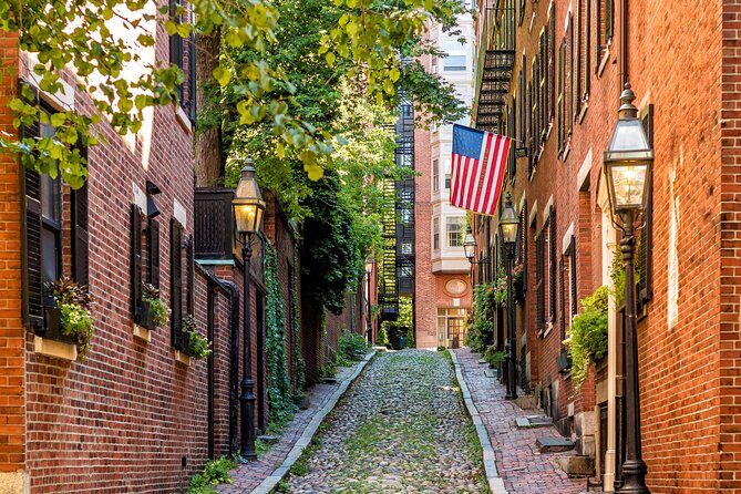 Boston: Underground Railroad History Tour of Beacon Hill - The African Meeting House break: where the tour slows down