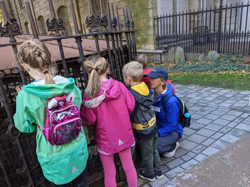 Boston Walking Tour for Children - Faneuil Hall, Old State House, and Old South Meeting House