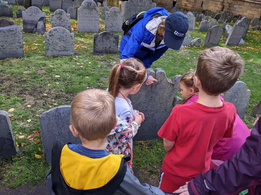 Boston Walking Tour for Children - The Explorer’s Map and a Guide Who Keeps Kids Asking Why