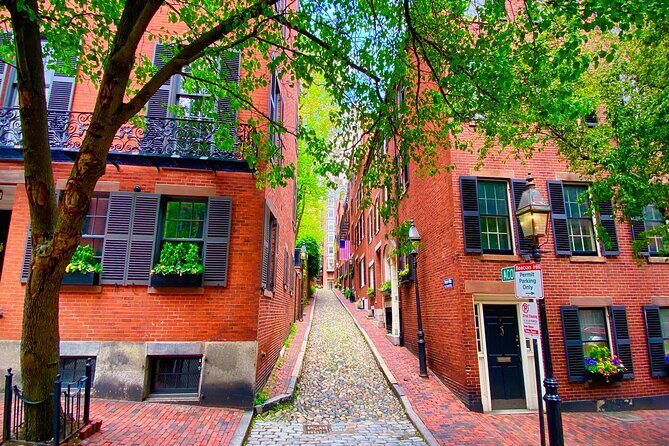 Boston's Architecture, History + Photo Walking Tour (SMALL Group) - Who should book this tour (and who might want a different style)