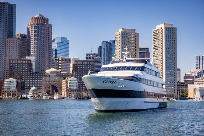 City Cruises Boston Premier Lunch Cruise - Entering Boston Harbor at Rowes Wharf: Timing and What to Expect