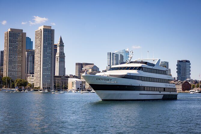City Cruises Boston Premier Lunch Cruise - Service Quality: Table-Side Attention and Friendly Crew