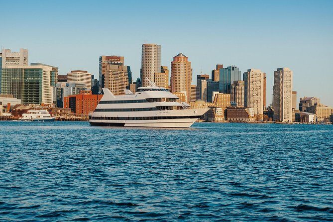 City Cruises Boston: Signature Dinner Cruise - Entertainment and the DJ: dancing is optional, but it’s real