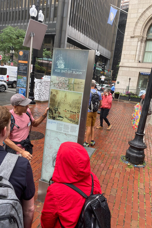 Freedom Trail: Private 1 Hour Walking Tour - Faneuil Hall: the talk that turned into action