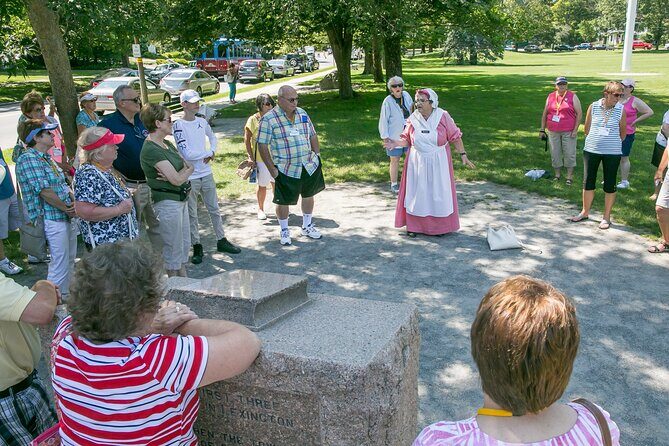 Lexington, MA Battle Green Walking Tour with Costumed Guide - Key highlights that make this tour worth your hour