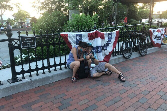 Mysteries on the Move: Scavenger Hunt in Boston - A Murder-Mystery Scavenger Hunt Through Downtown Boston