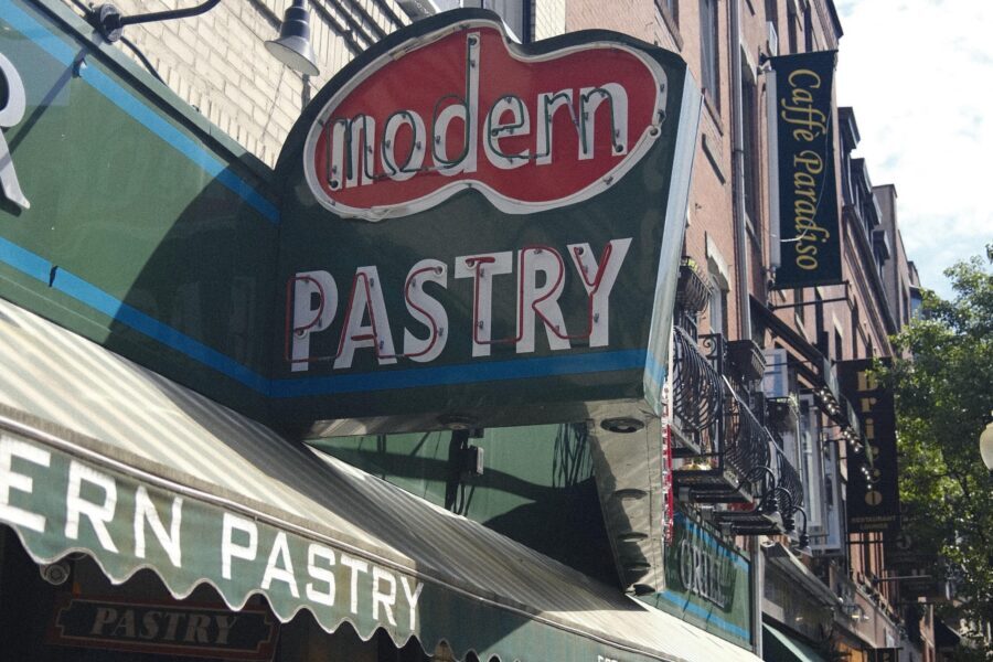 North End Bakery & Cafe Tour - Small group tours: why max 12 makes a difference