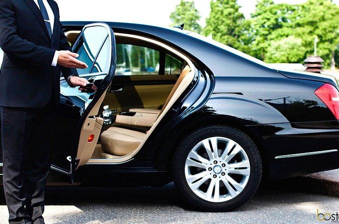 Private Boston Airport Transportation - One Way - Should You Book This One-Way Transfer?