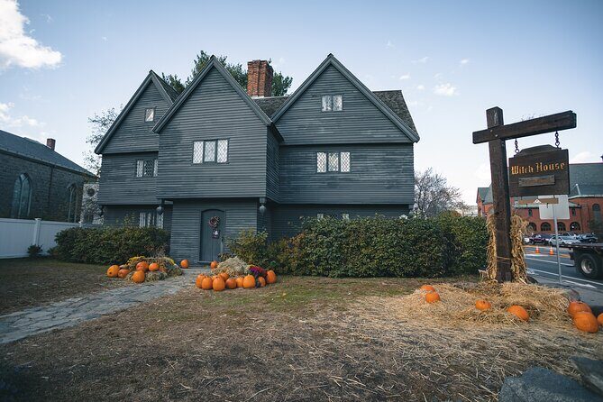 Private Day Trip to Salem and Hammond Castle from Boston - Private Transport From Boston: The Comfort Advantage