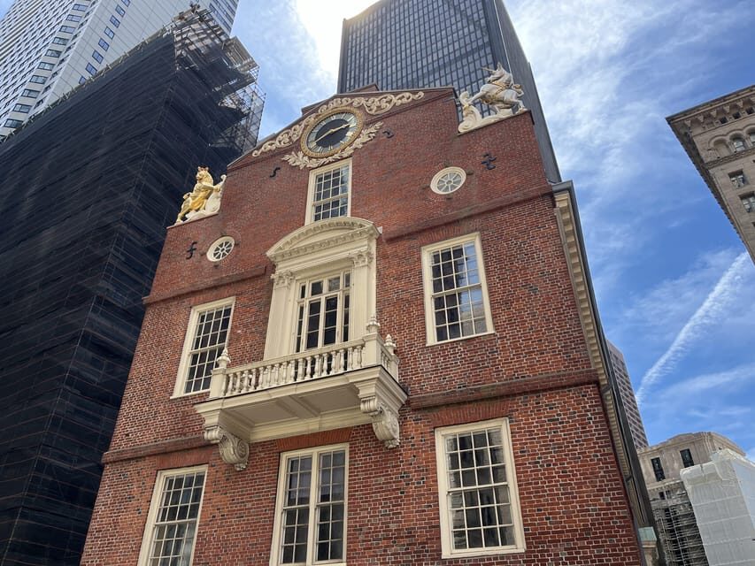 Relive 1776: Interactive AR Experience on The Freedom Trail - Stop 1: Boston Massacre area and the AR soldiers moment