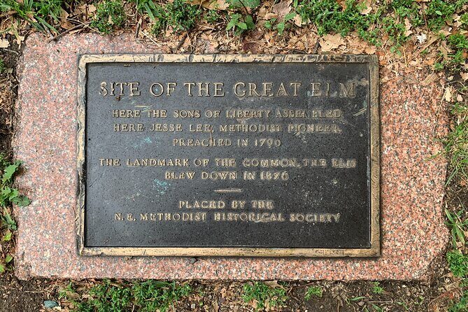 Self-Guided Smartphone Ghost Walking Tour Boston App EMF Reader - The burial ground area: outside gates only, plus resurrection-man tales